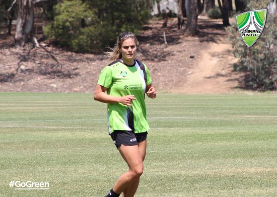 American forward Katie Stengel signs with Canberra United